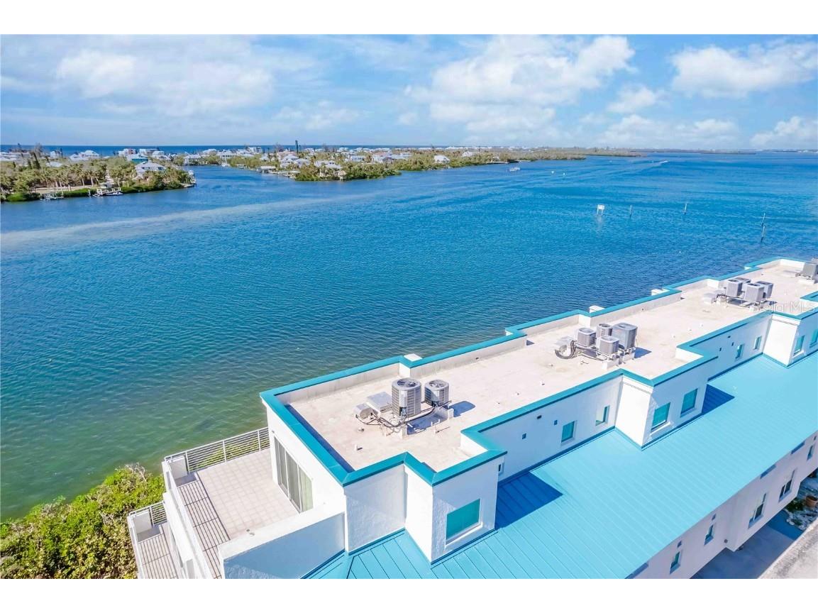 8017 Bay Pointe Drive Englewood FL 34224 - ICW D6139640 image1