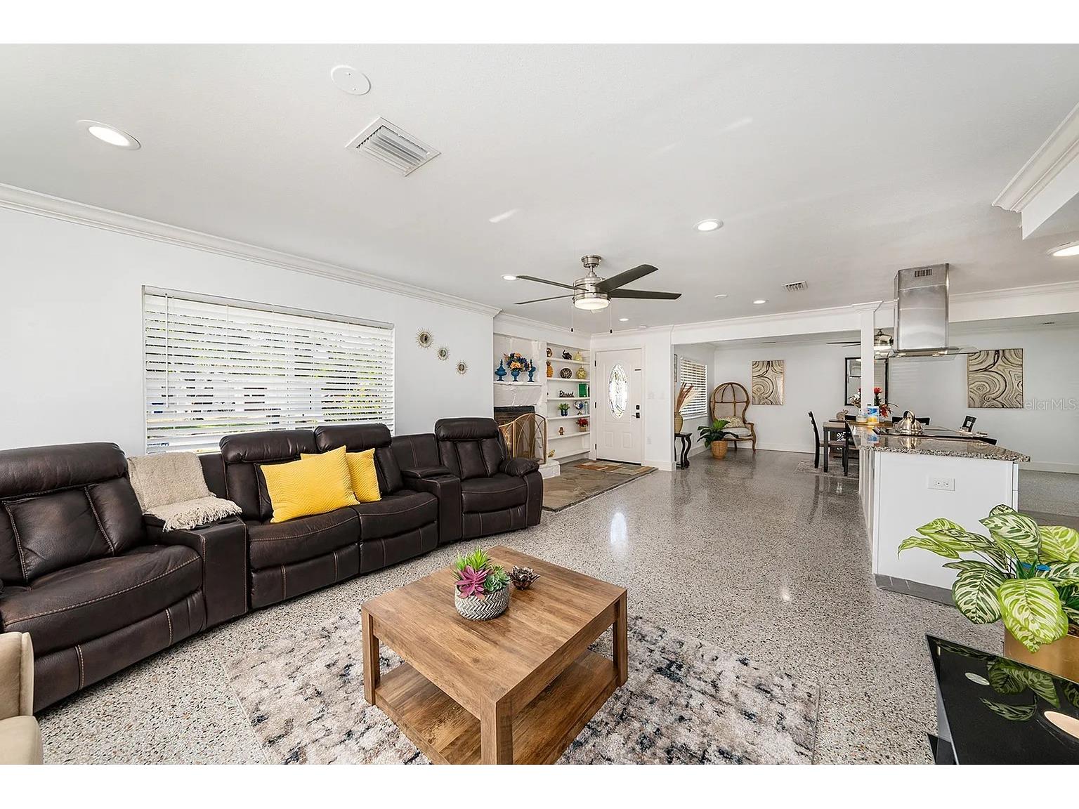 8017 Dell Drive Tampa FL 33615 TB8484407 image25