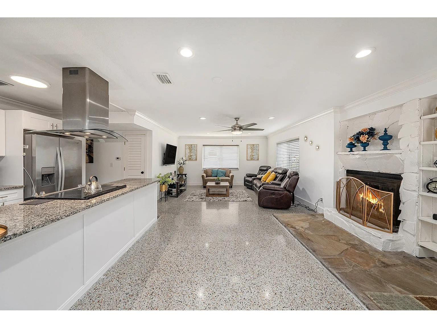 8017 Dell Drive Tampa FL 33615 TB8484407 image6