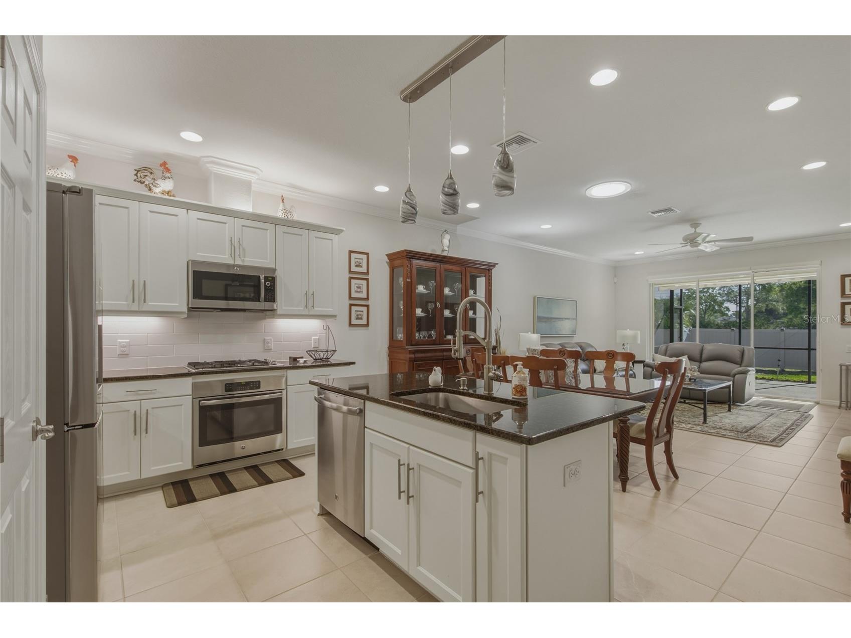 8017 Pine Crest Street Seminole FL 33777 TB8501148 image20