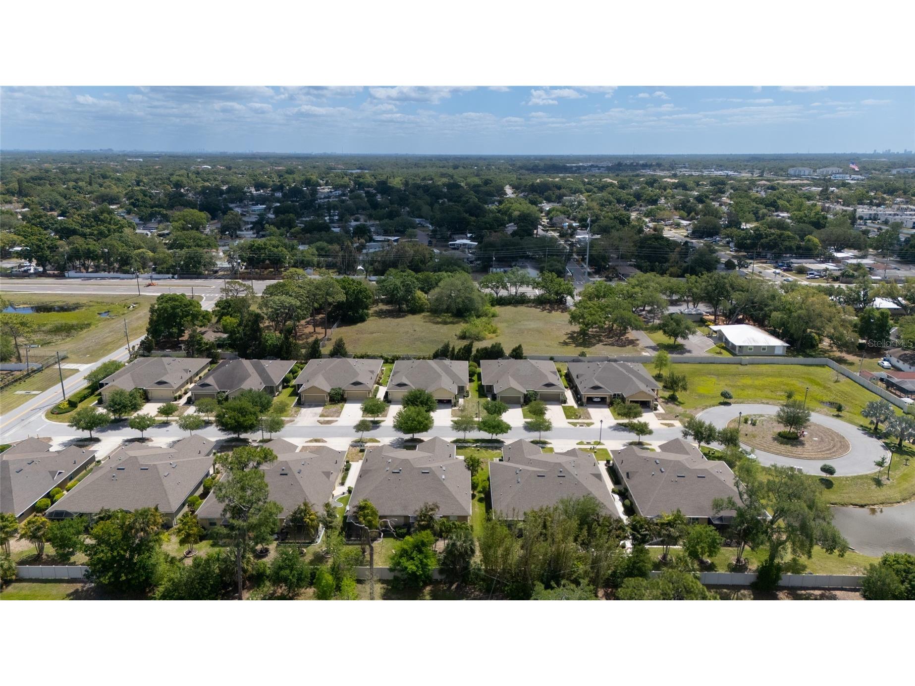 8017 Pine Crest Street Seminole FL 33777 TB8501148 image75