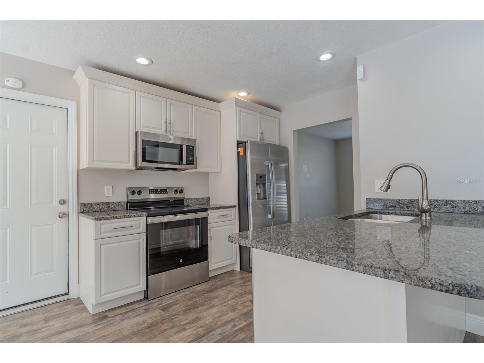 8018 W Pocahontas Avenue Tampa FL 33615 TB8511378 image16