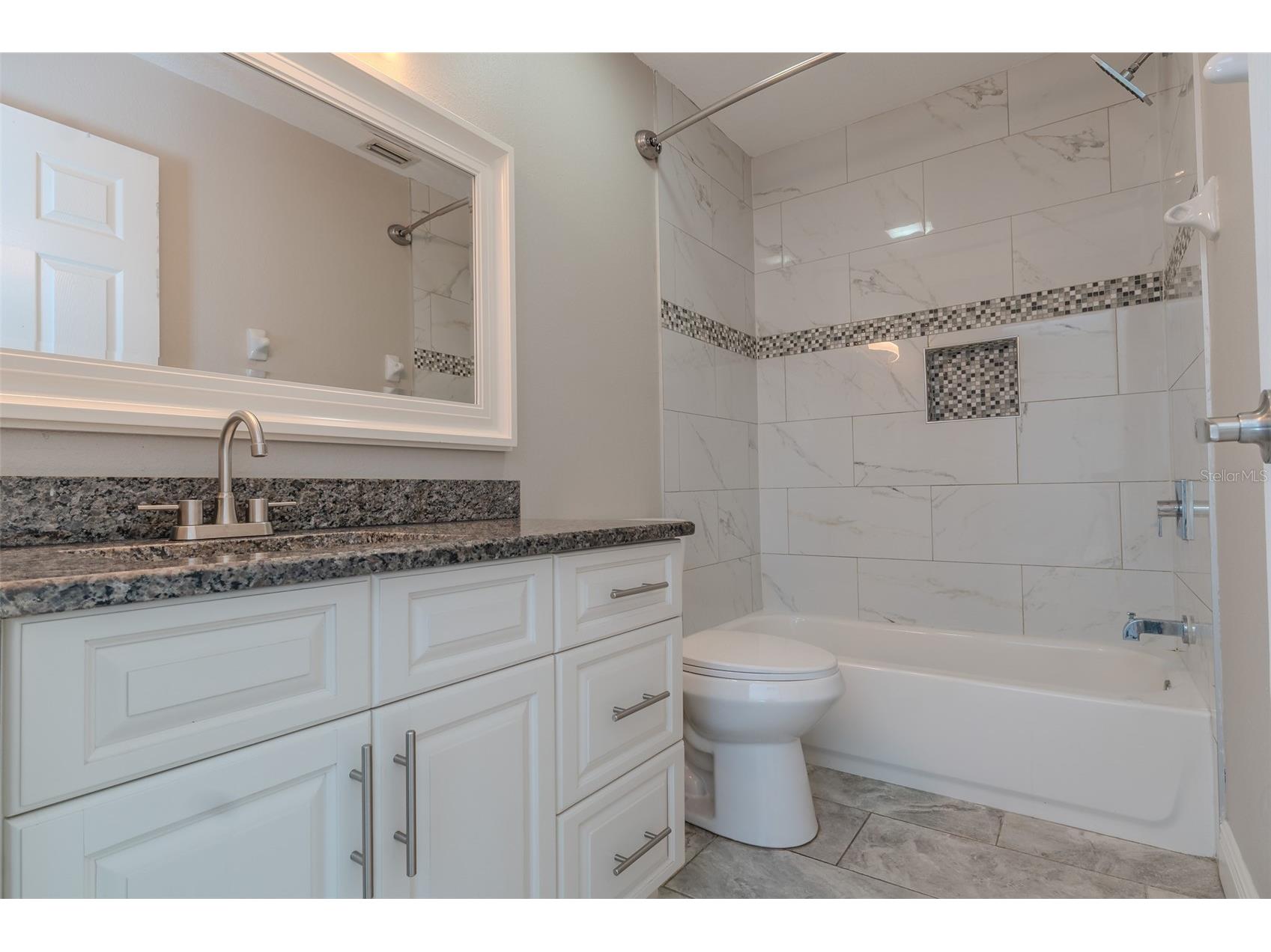 8018 W Pocahontas Avenue Tampa FL 33615 TB8511378 image27