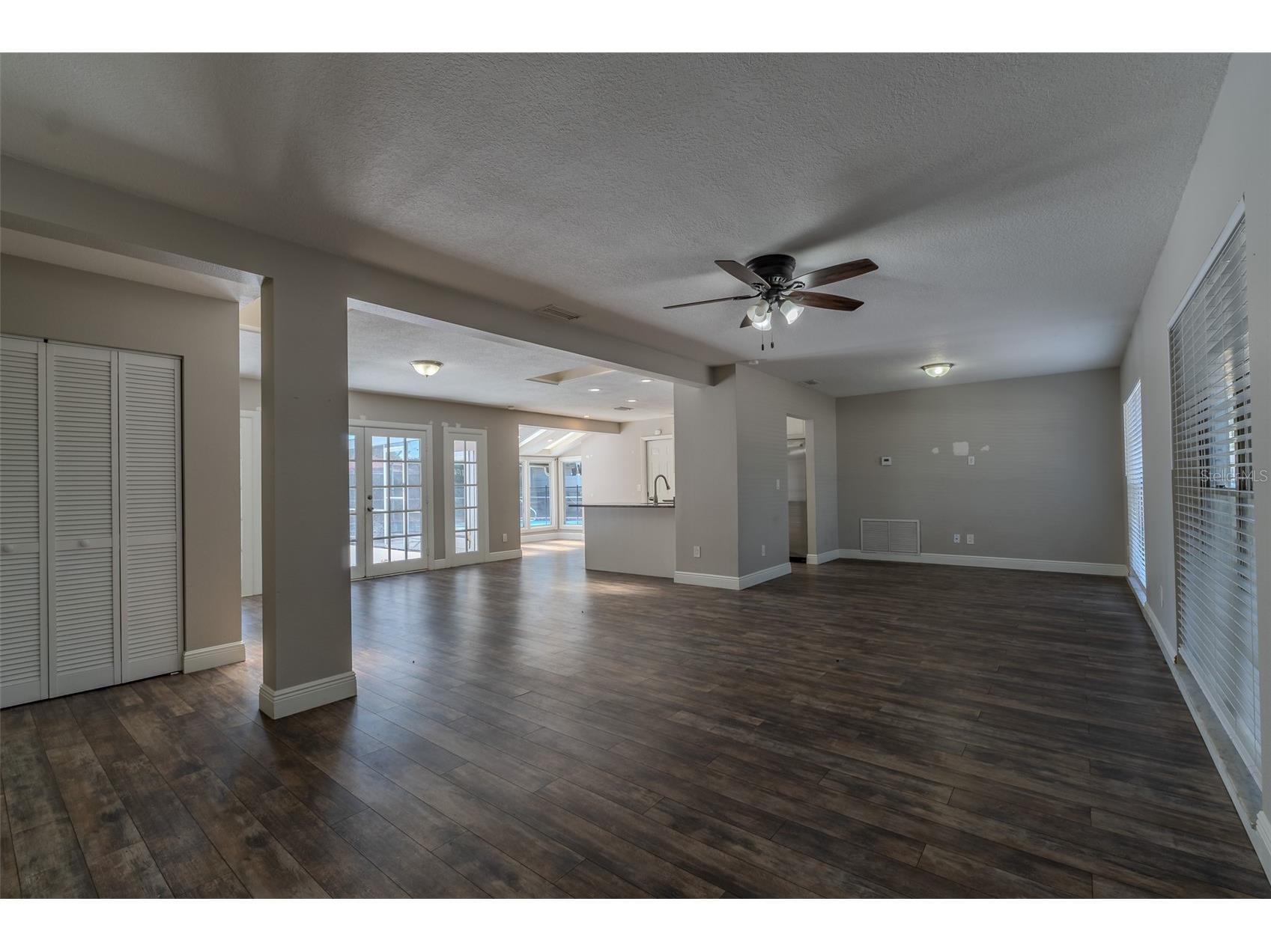 8018 W Pocahontas Avenue Tampa FL 33615 TB8511378 image5