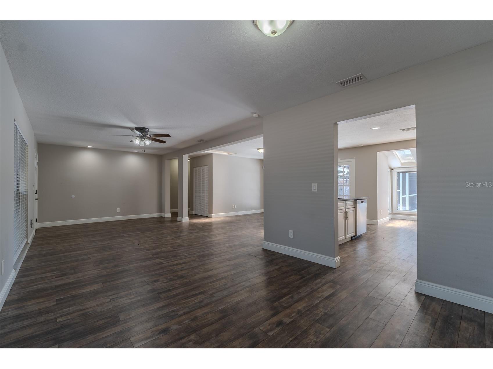 8018 W Pocahontas Avenue Tampa FL 33615 TB8511378 image6