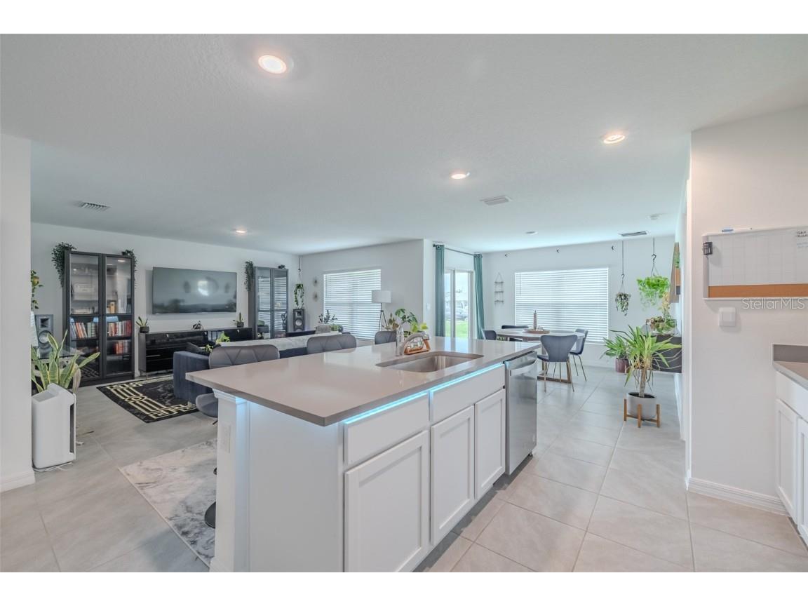 802 Ace Outlaw Avenue Ruskin FL 33570 TB8408895 image24