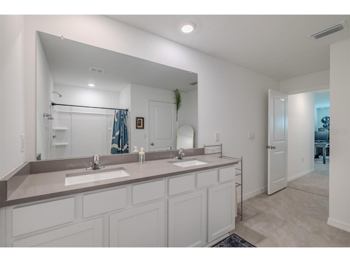 802 Ace Outlaw Avenue Ruskin FL 33570 TB8408895 image30