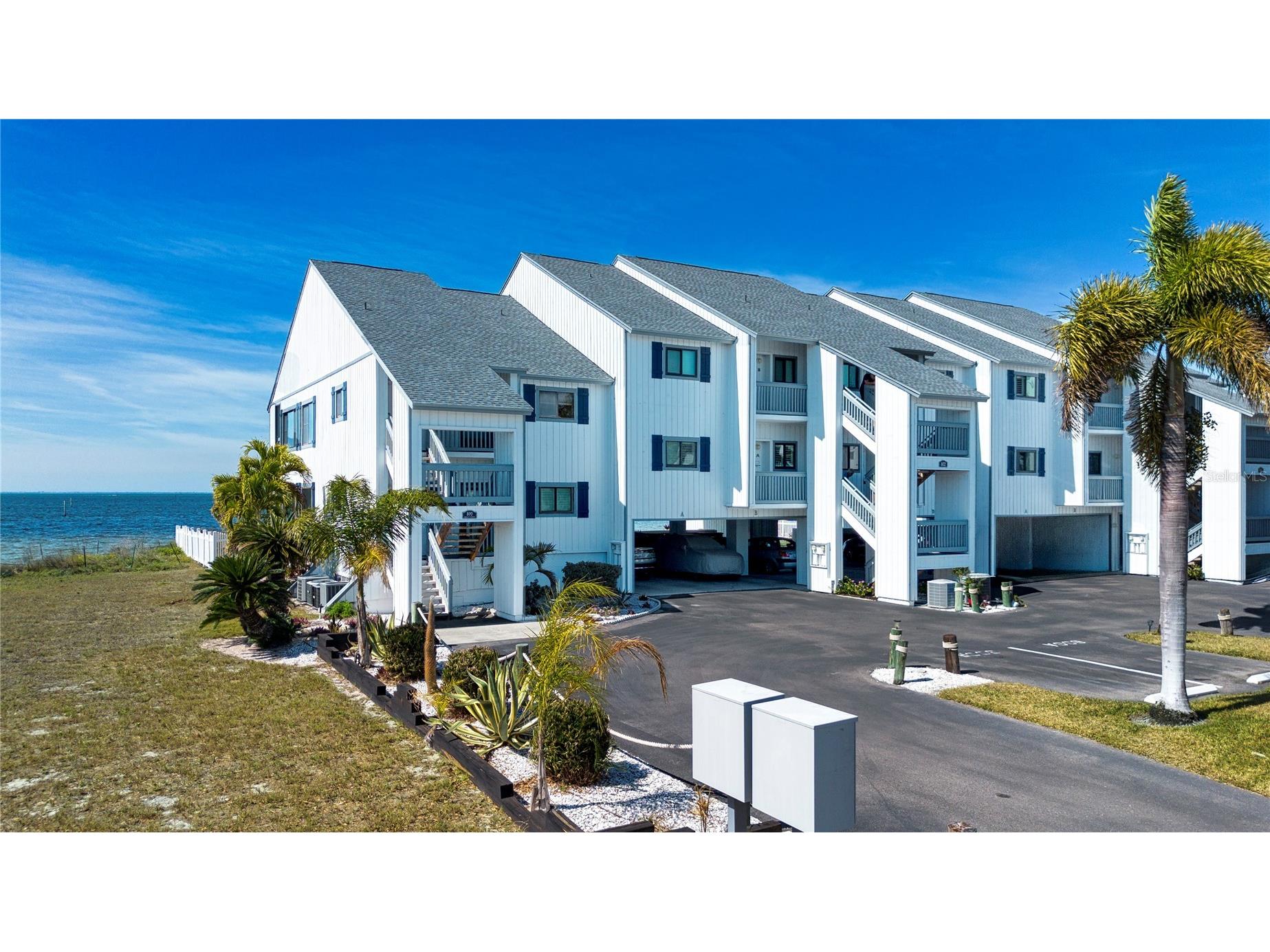 802 Bahia Del Sol Drive #6 Ruskin FL 33570 A4683735 image3