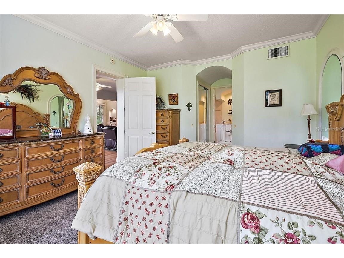 802 Camino Real Boulevard #802 Howey In The Hills FL 34737 G5101870 image19