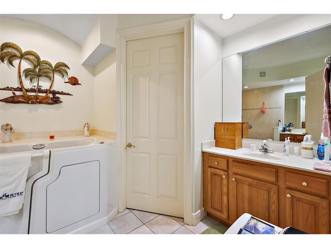 802 Camino Real Boulevard #802 Howey In The Hills FL 34737 G5101870 image21