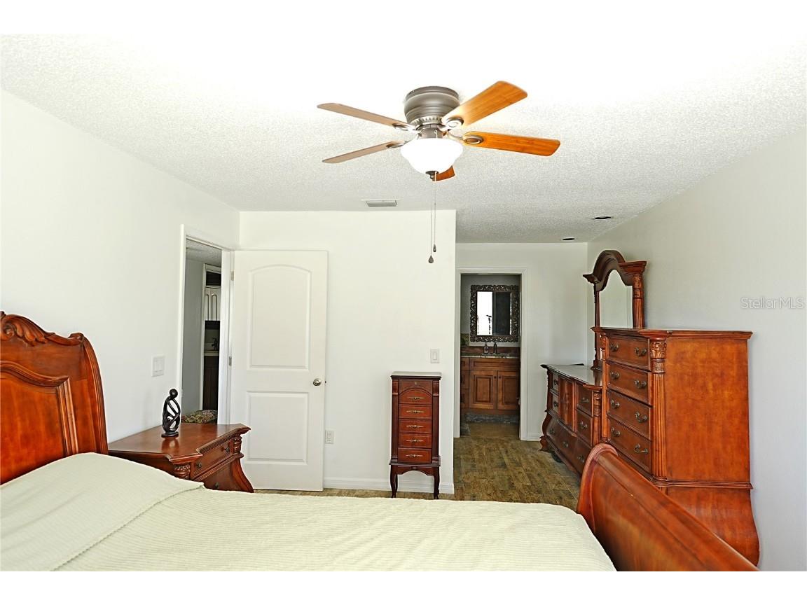 802 Capri Isles Boulevard #231 Venice FL 34292 A4652032 image12