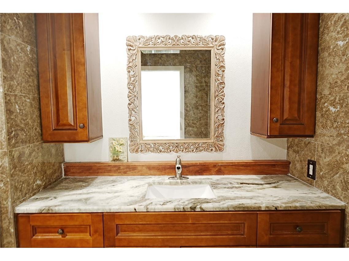 802 Capri Isles Boulevard #231 Venice FL 34292 A4652032 image16