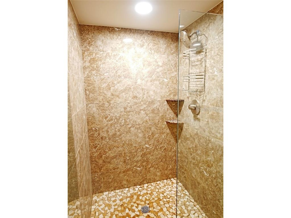 802 Capri Isles Boulevard #231 Venice FL 34292 A4652032 image17