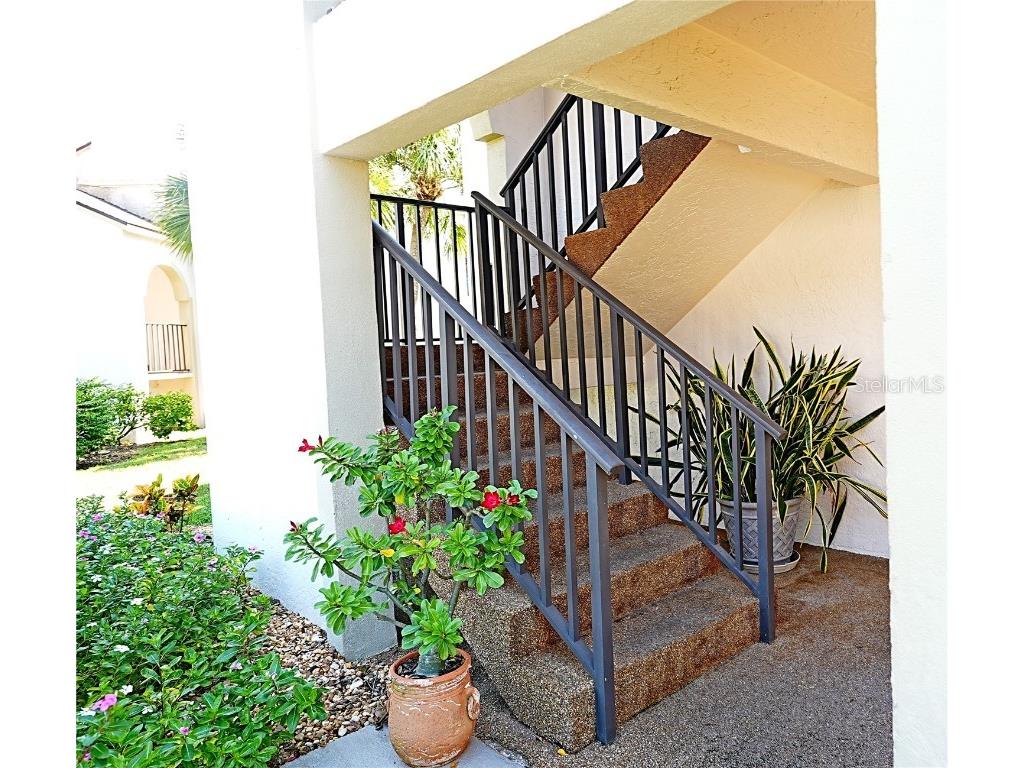 802 Capri Isles Boulevard #231 Venice FL 34292 A4652032 image2