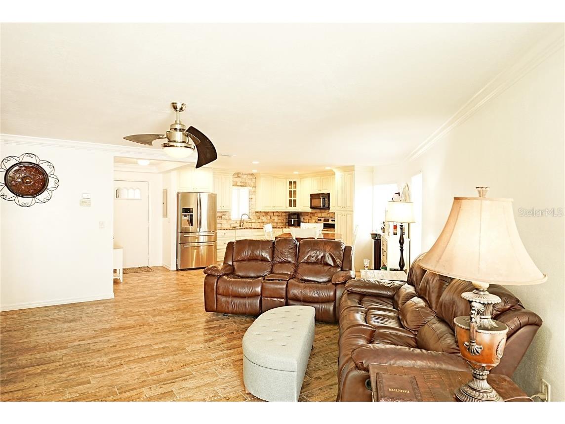 802 Capri Isles Boulevard #231 Venice FL 34292 A4652032 image4