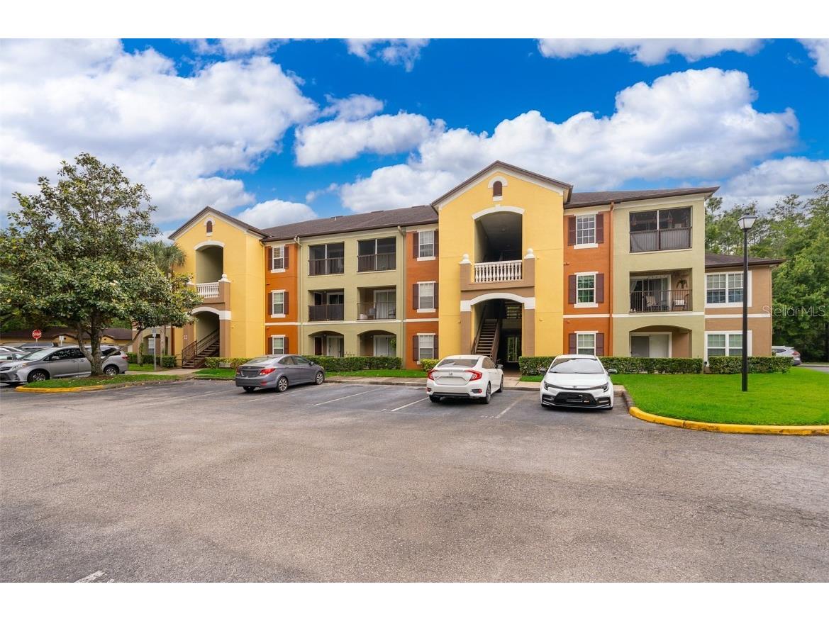 802 Crest Pines Drive #814 Orlando FL 32828 O6195834 image1