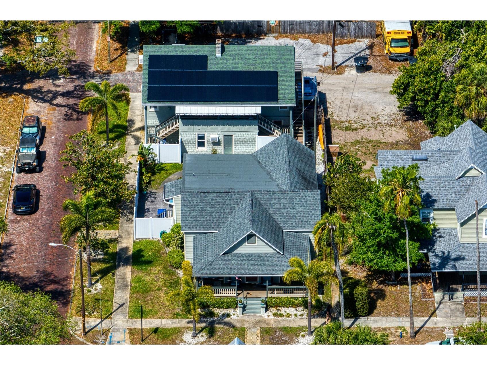 802 Dartmoor Street N Saint Petersburg FL 33701 TB8494482 image100