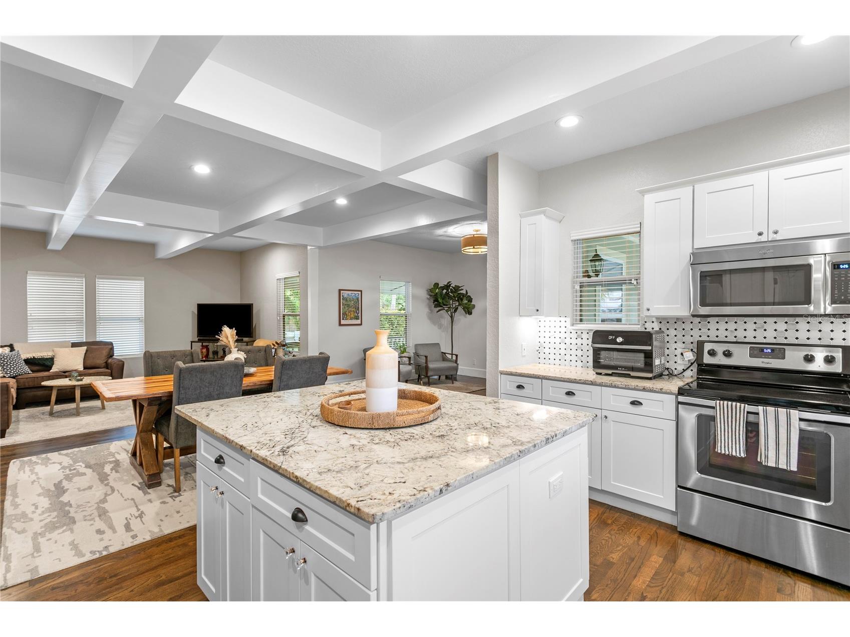 802 Dartmoor Street N Saint Petersburg FL 33701 TB8494482 image11