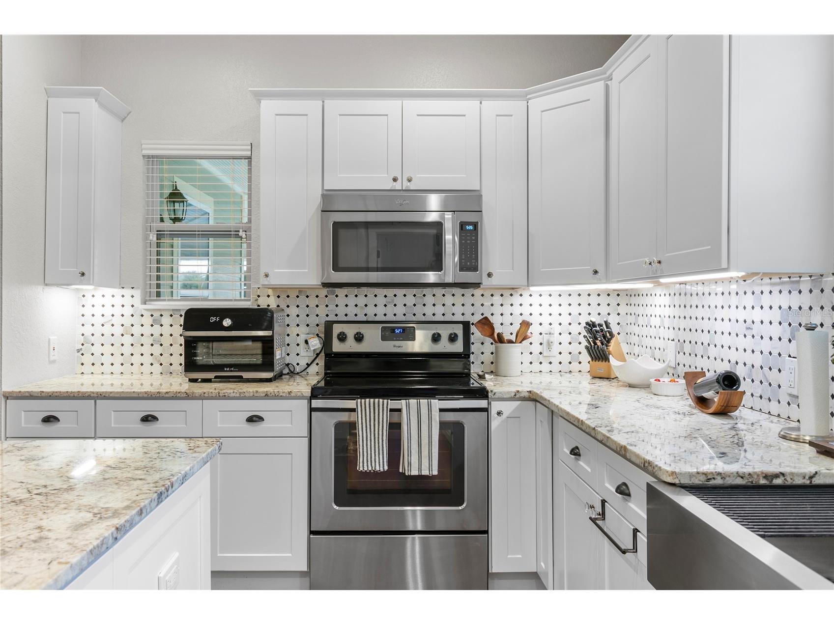 802 Dartmoor Street N Saint Petersburg FL 33701 TB8494482 image12