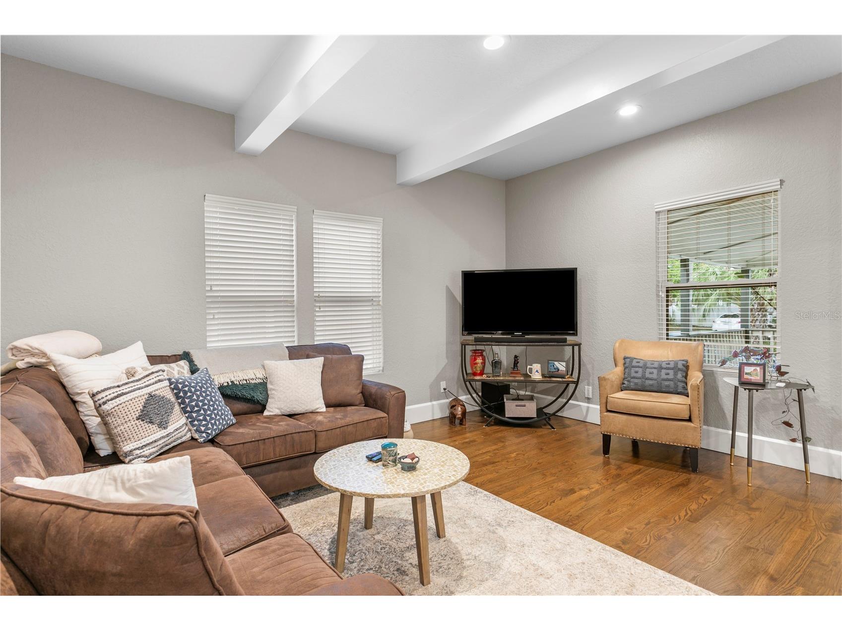 802 Dartmoor Street N Saint Petersburg FL 33701 TB8494482 image14