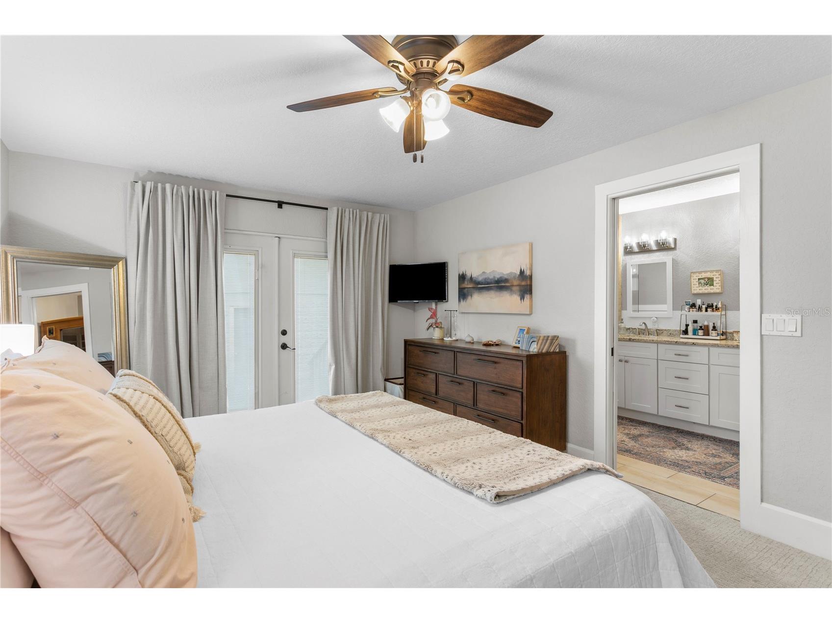 802 Dartmoor Street N Saint Petersburg FL 33701 TB8494482 image18