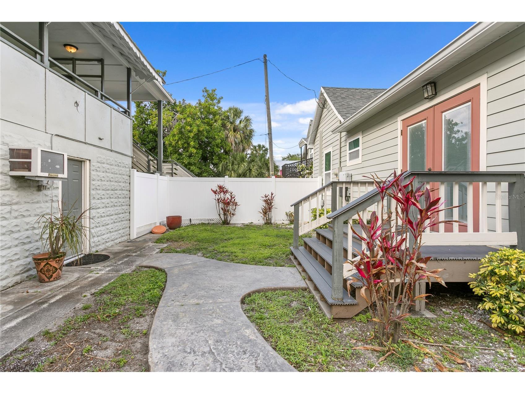 802 Dartmoor Street N Saint Petersburg FL 33701 TB8494482 image27