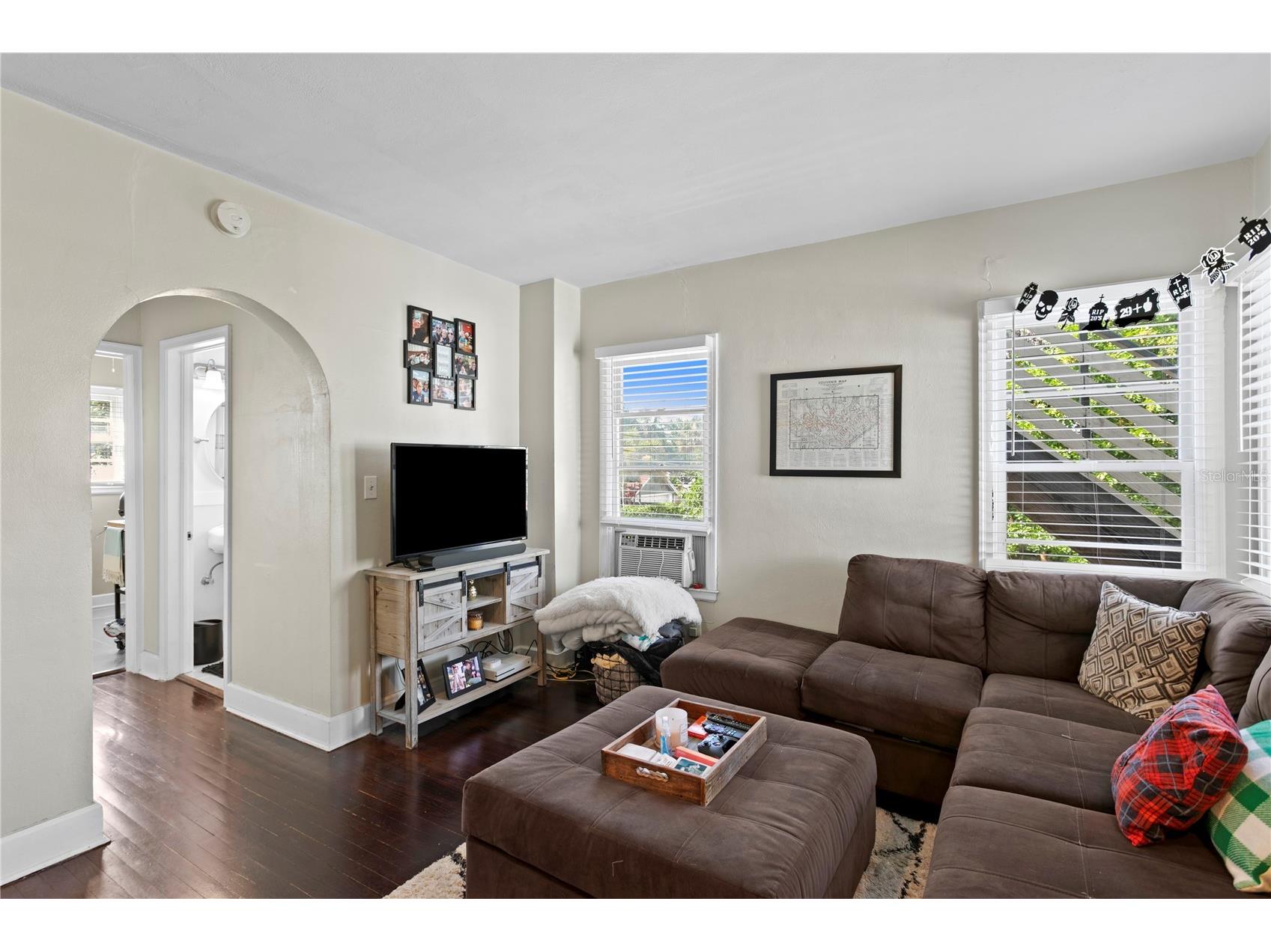 802 Dartmoor Street N Saint Petersburg FL 33701 TB8494482 image47