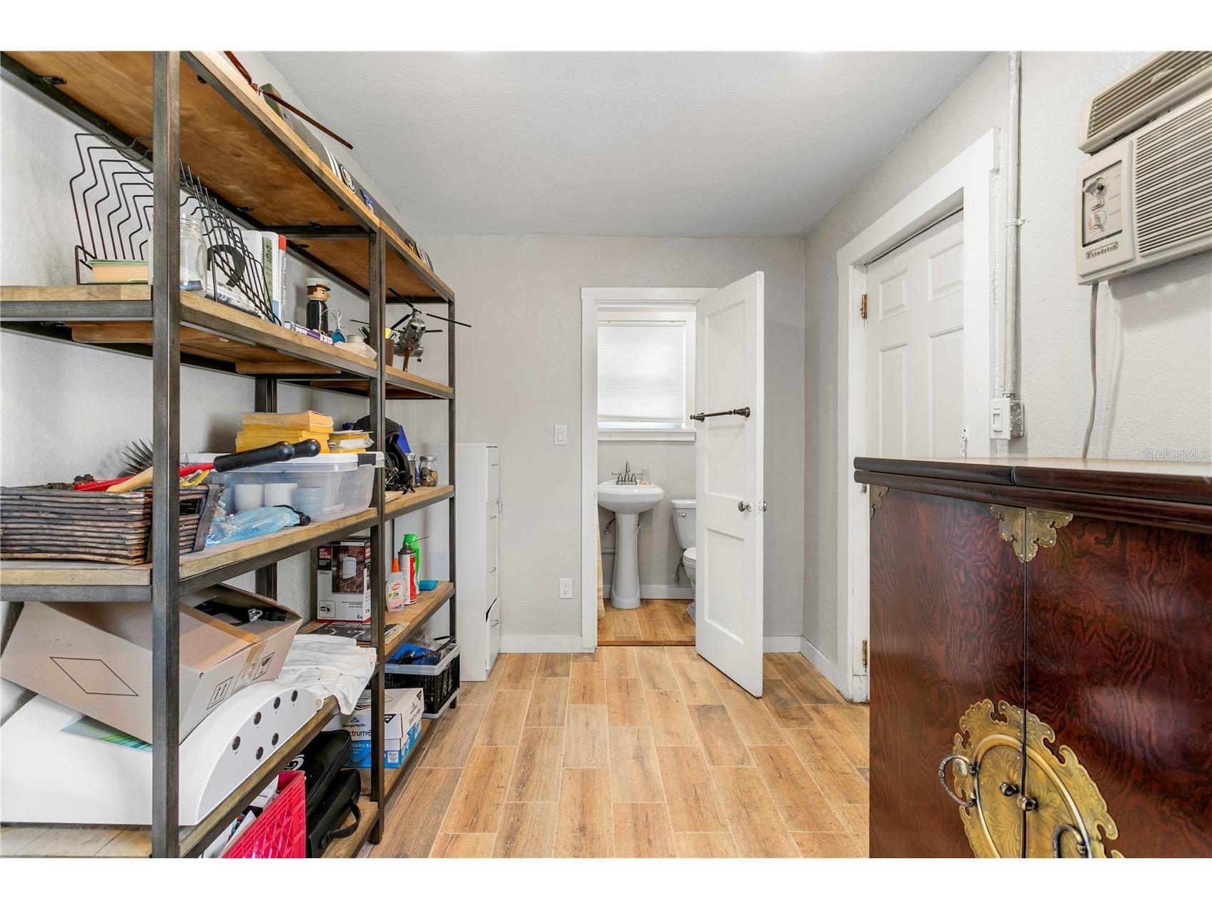 802 Dartmoor Street N Saint Petersburg FL 33701 TB8494482 image62