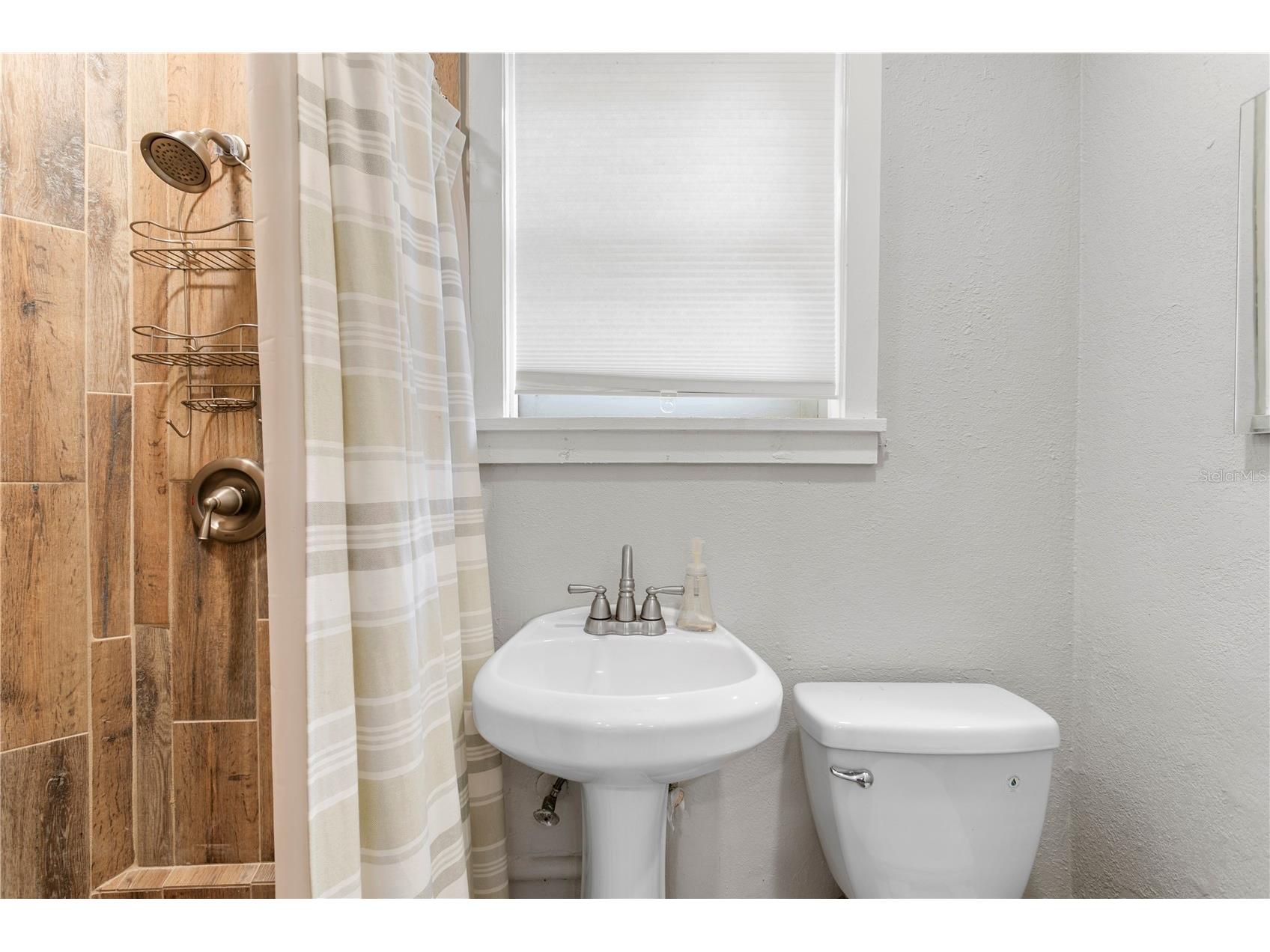 802 Dartmoor Street N Saint Petersburg FL 33701 TB8494482 image63