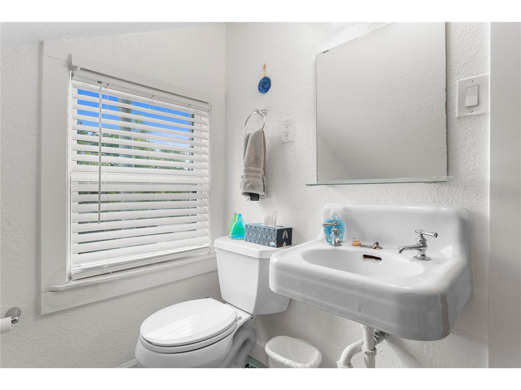 802 Dartmoor Street N Saint Petersburg FL 33701 TB8494482 image74