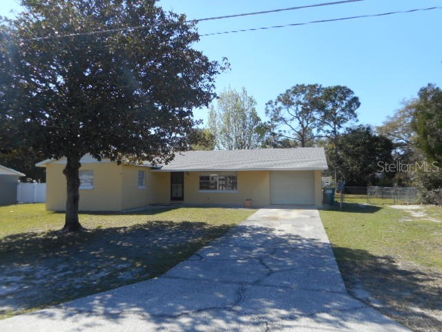 802 Hickory Avenue Fruitland Park FL 34731 G5078616 image1