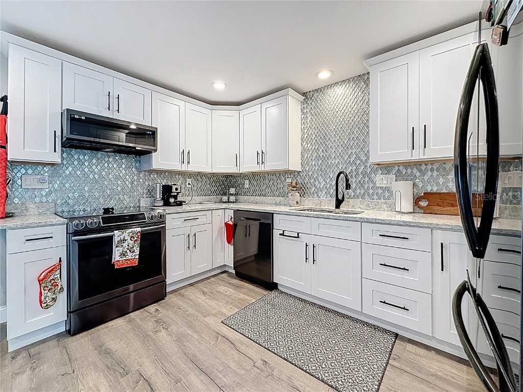 802 Mindy Court Largo FL 33771 TB8431762 image12