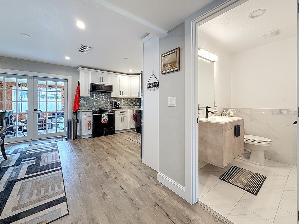 802 Mindy Court Largo FL 33771 TB8431762 image19