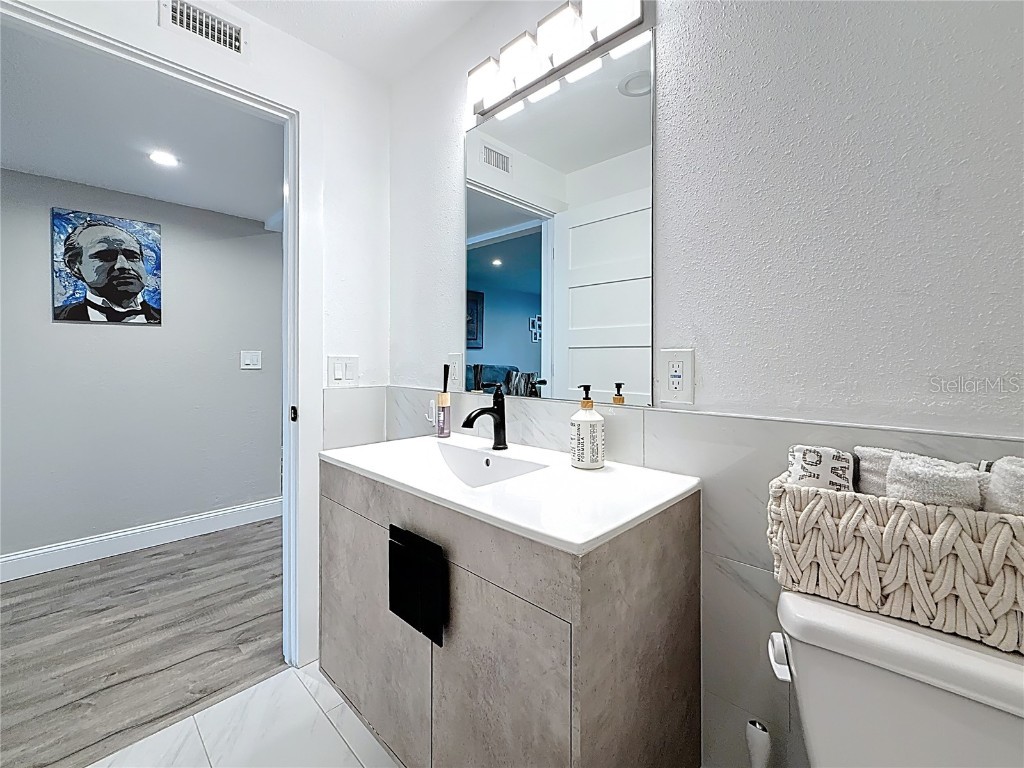 802 Mindy Court Largo FL 33771 TB8431762 image21