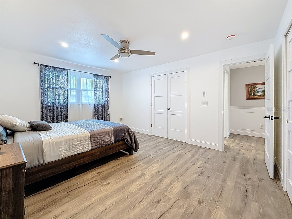 802 Mindy Court Largo FL 33771 TB8431762 image24