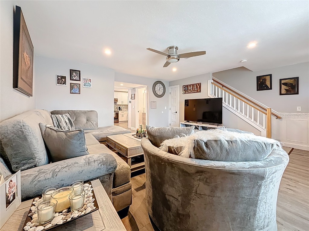 802 Mindy Court Largo FL 33771 TB8431762 image7