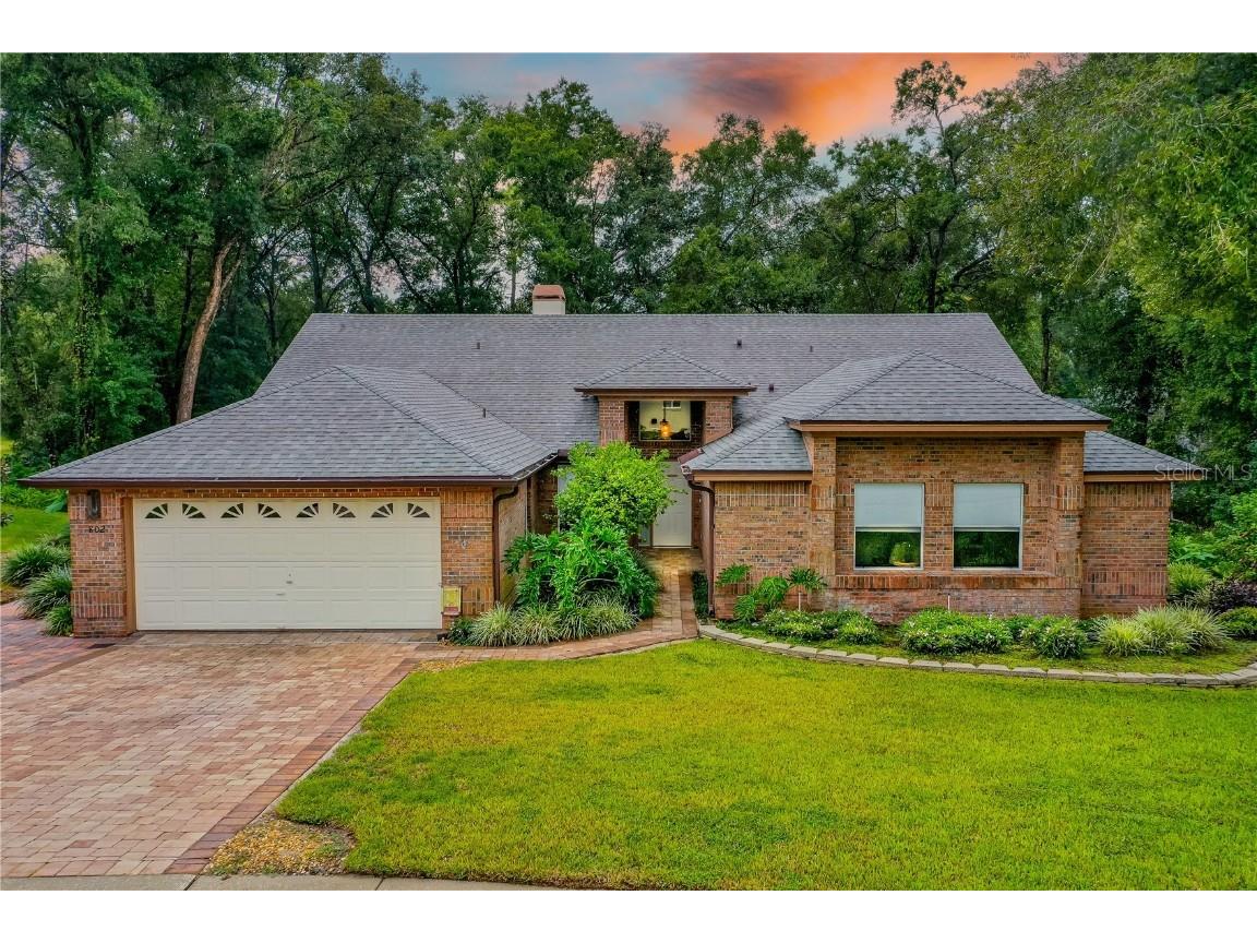 802 Oak Forest Court Deland FL 32724 NS1082489 image1