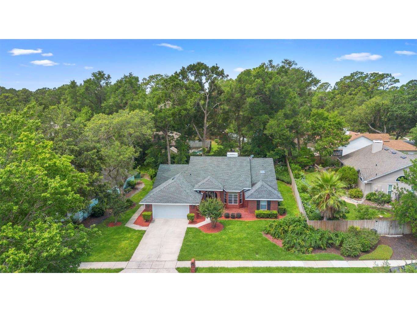 802 Royal Oak Court Deland FL 32724 V4943072 image1