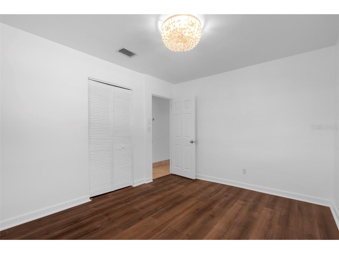 8020 24th Ave N Saint Petersburg FL 33710 TB8389080 image7