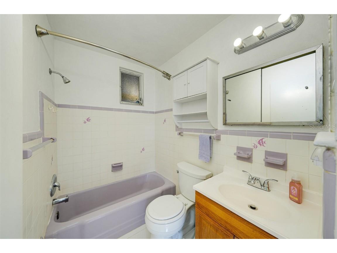 8020 25th Avenue N Saint Petersburg FL 33710 TB8462141 image16