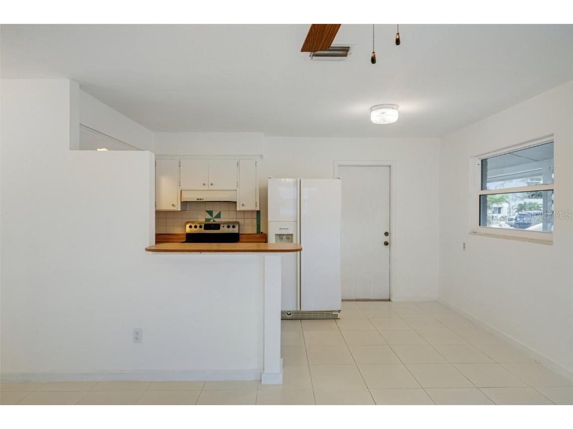 8020 25th Avenue N Saint Petersburg FL 33710 TB8462141 image3