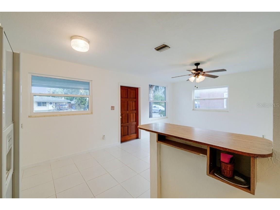 8020 25th Avenue N Saint Petersburg FL 33710 TB8462141 image7