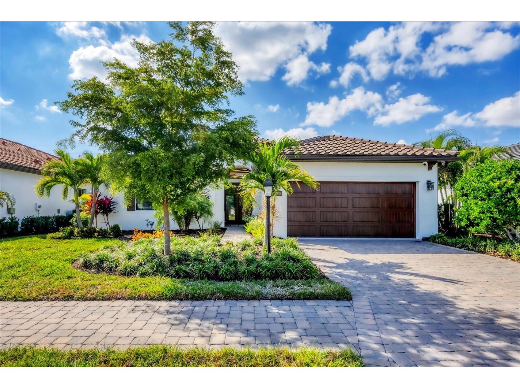 8020 Clearwater Court Sarasota FL 34241 A4672945 image2