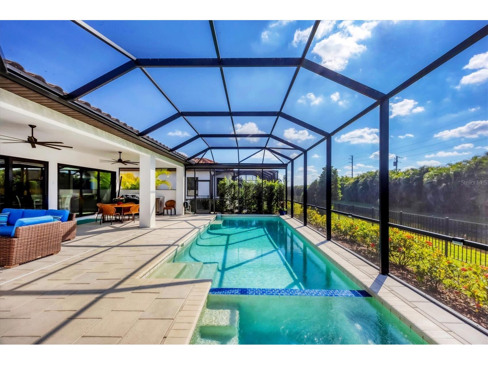 8020 Clearwater Court Sarasota FL 34241 A4672945 image30