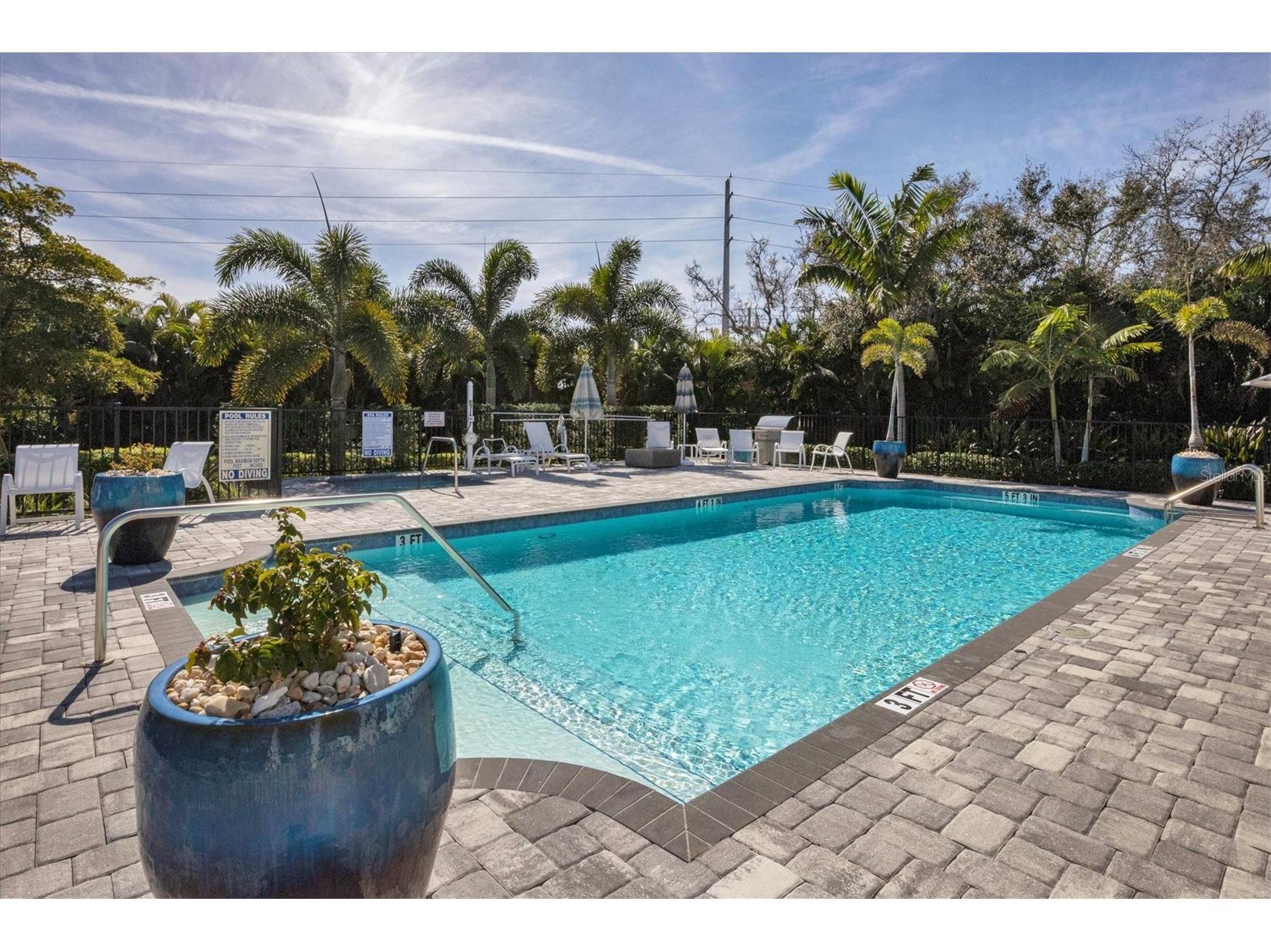 8020 Clearwater Court Sarasota FL 34241 A4672945 image37