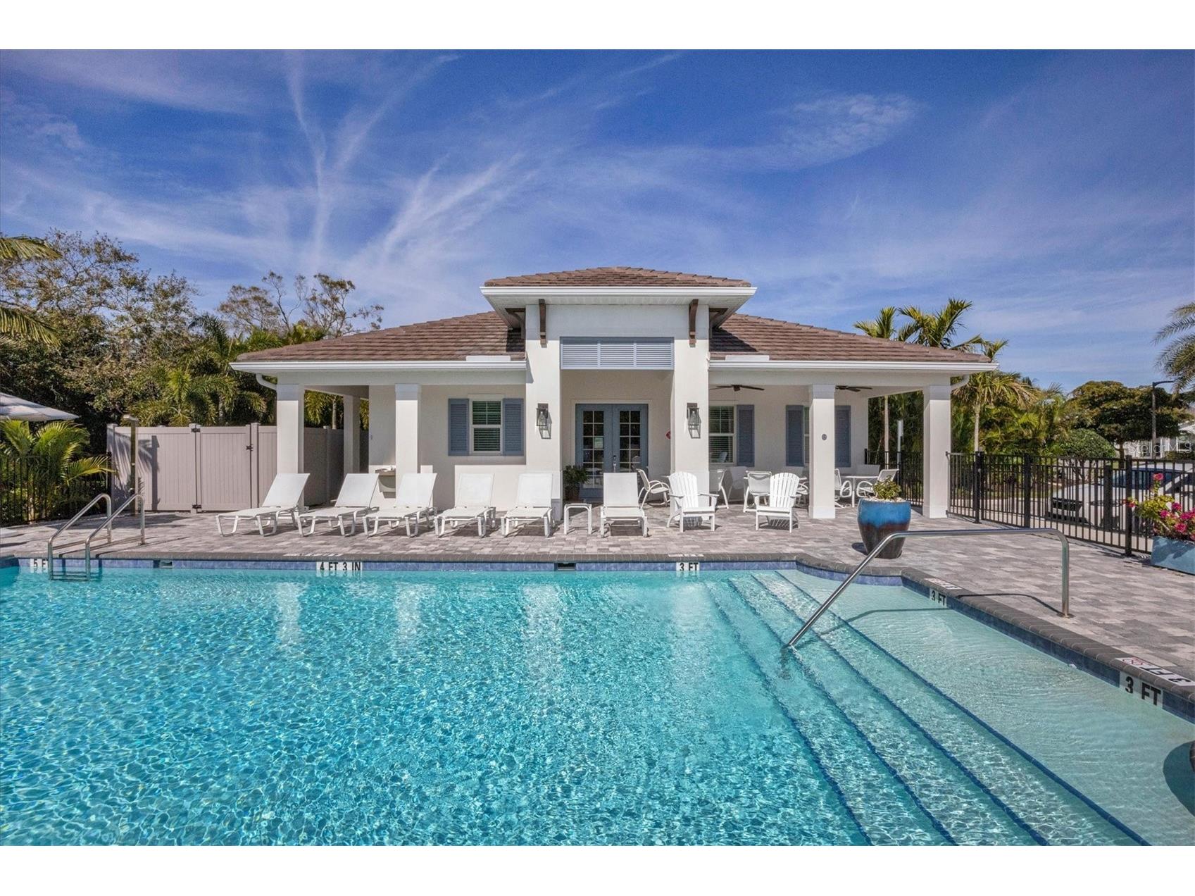 8020 Clearwater Court Sarasota FL 34241 A4672945 image38