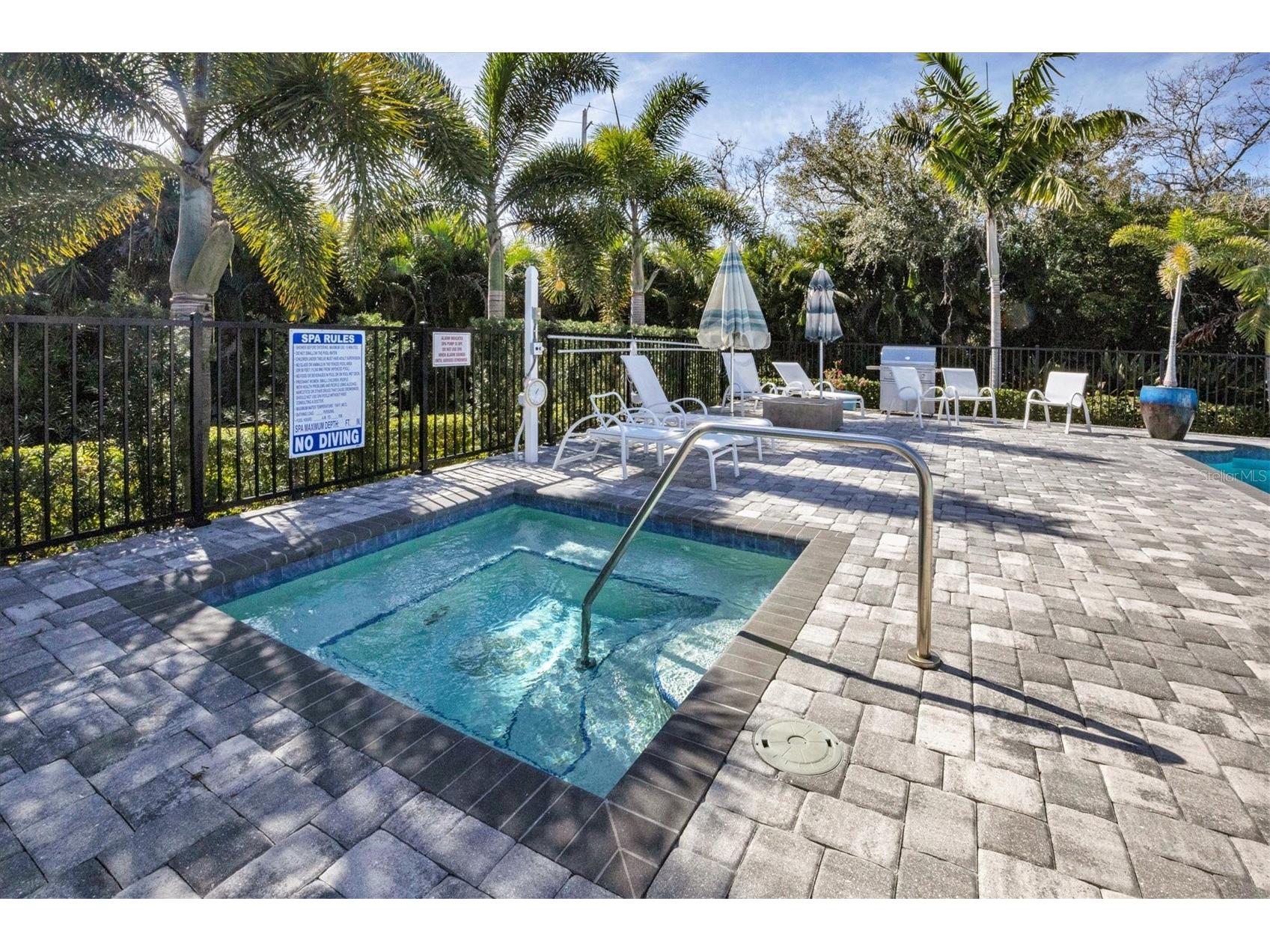 8020 Clearwater Court Sarasota FL 34241 A4672945 image39