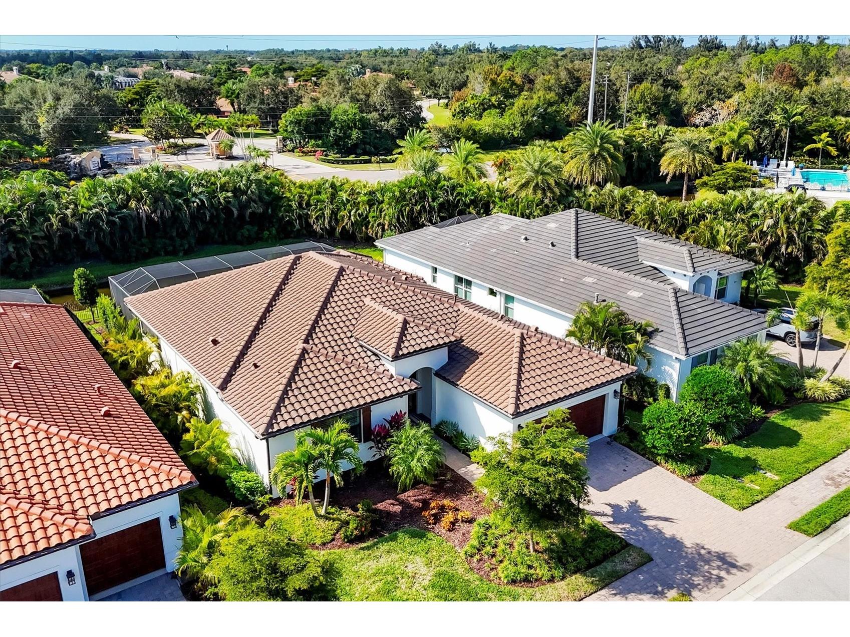 8020 Clearwater Court Sarasota FL 34241 A4672945 image42