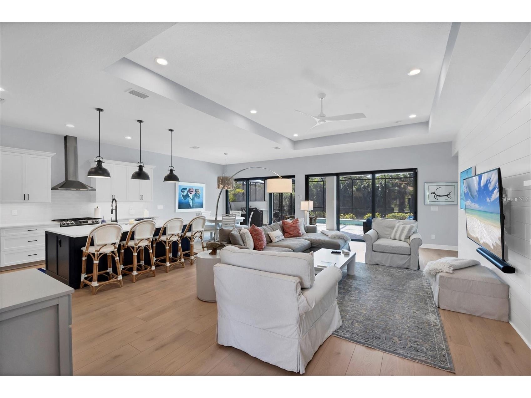 8020 Clearwater Court Sarasota FL 34241 A4672945 image6