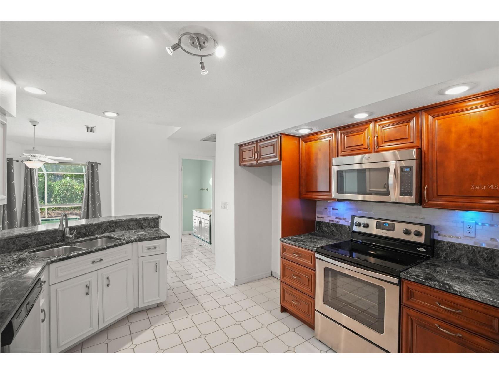 8020 Moonlight Lane New Port Richey FL 34654 W7886358 image14